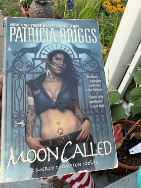 Moon Called: A Patricia Briggs Novel (2006, Paperback)
